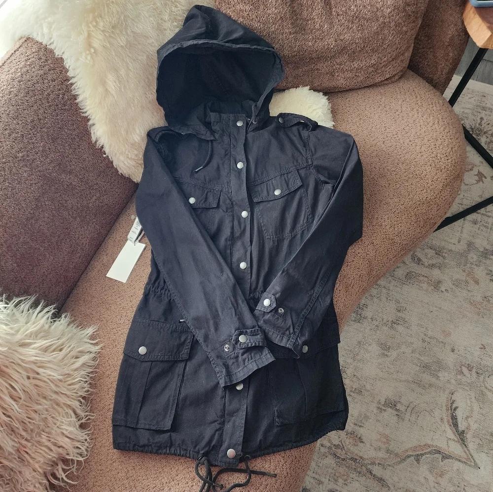 Aritzia Azure Skies Trooper Jacket In Black🌿 - Picture 1 of 7
